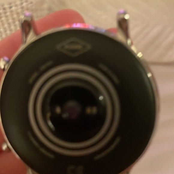 Smart Watch with silver band - Picture 4 of 4